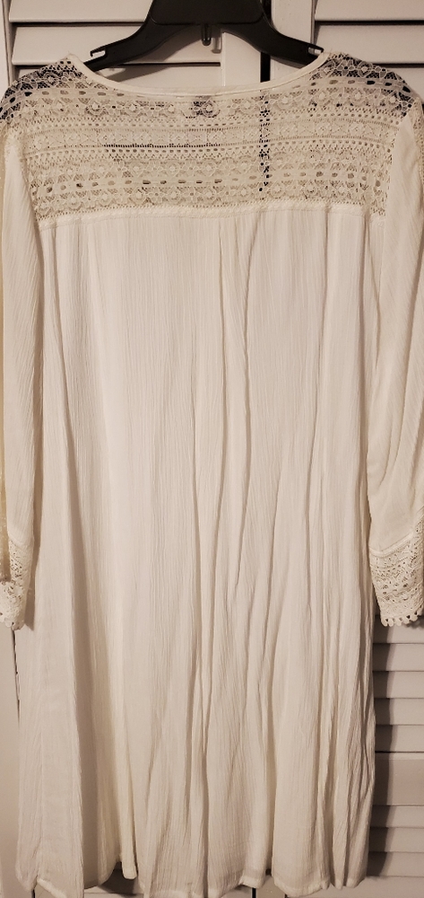 Dress - Picture 5 of 5